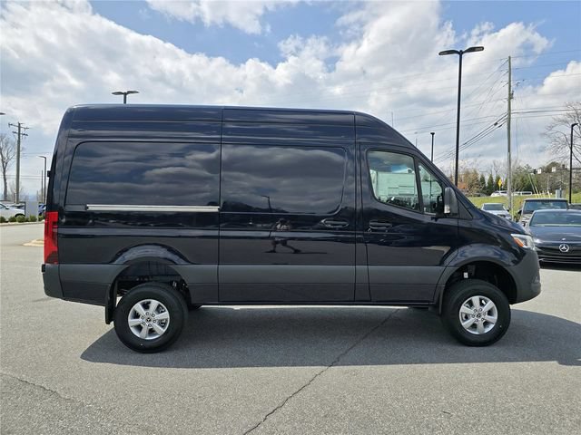 New 2026 Mercedes-Benz Sprinter 2500 image 2