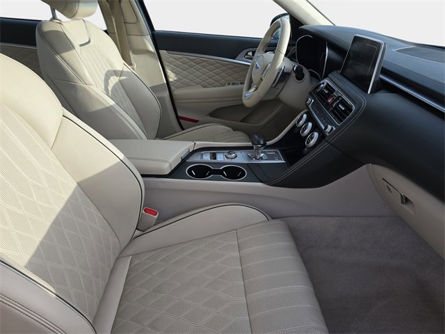 Used 2019 Genesis G70 3.3T Design image 12
