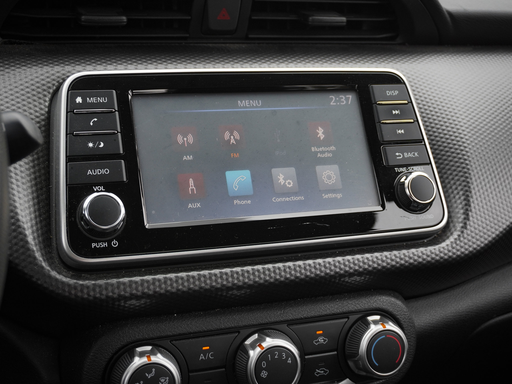 Used 2019 Nissan Kicks S image 24