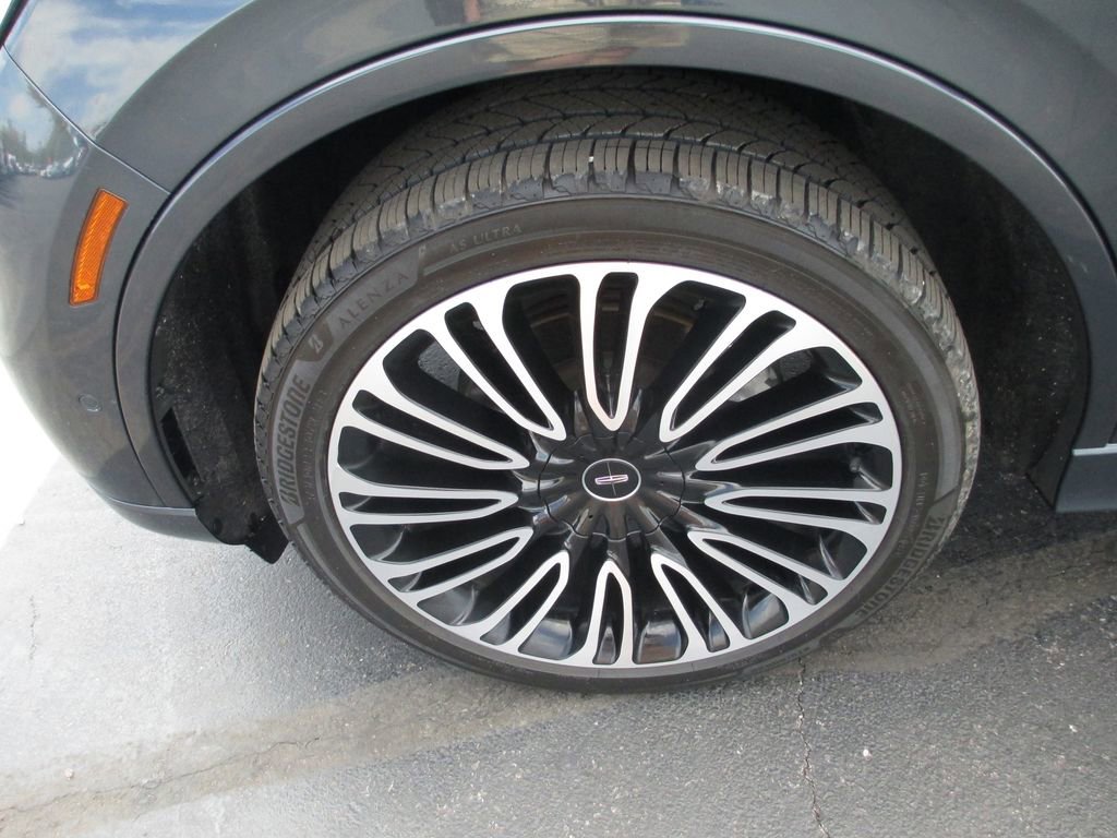 Used 2022 Lincoln Aviator Black Label w/ Dynamic Handling Package image 14