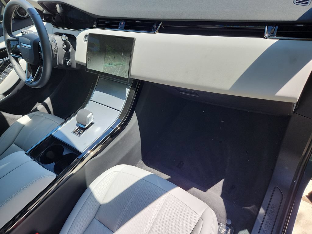 Used 2025 Land Rover Range Rover Evoque S AWD/4WD image 28