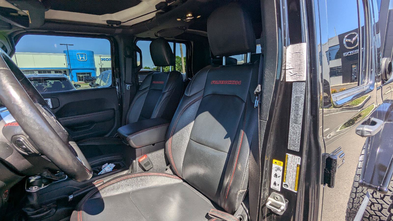 Used 2020 Jeep Gladiator Rubicon w/ Advanced Safety Group AWD/4WD image 17