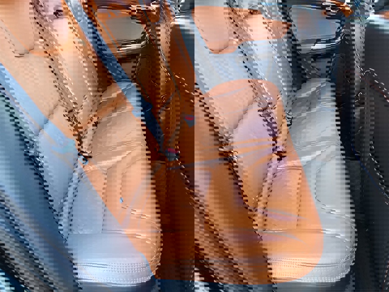 Used 2015 Volvo V60 T5 Platinum image 14