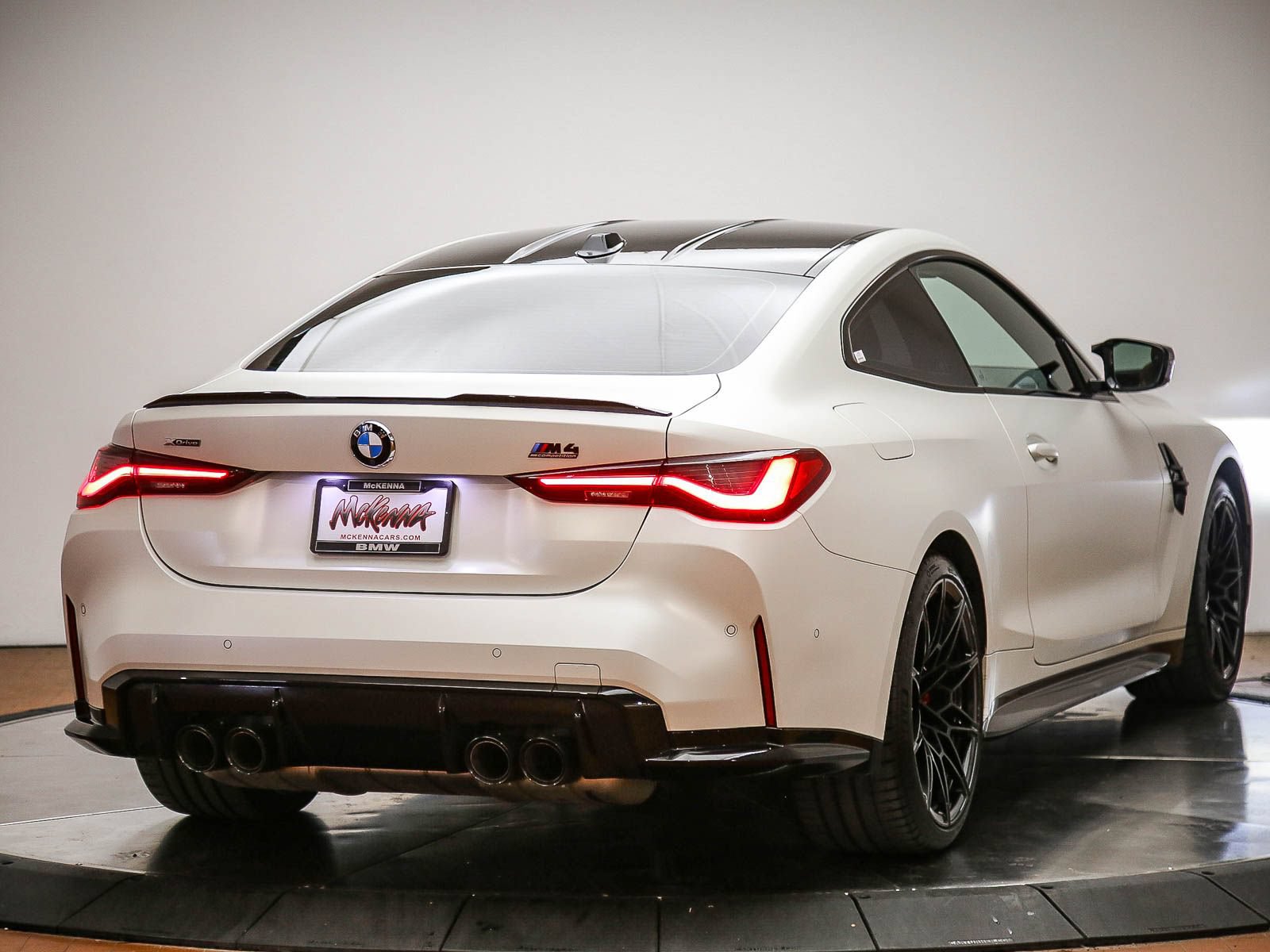 Used 2024 BMW M4 xDrive Competition w/ M Driver's Package AWD/4WD image 4
