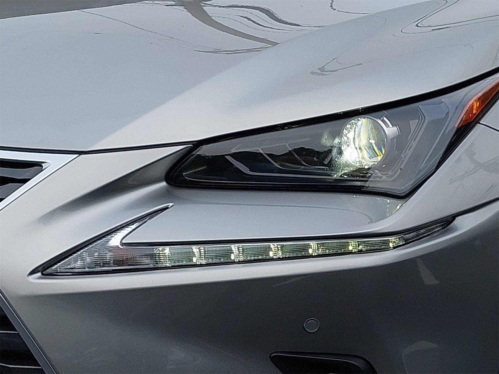 Used 2019 Lexus NX 300h AWD image 40