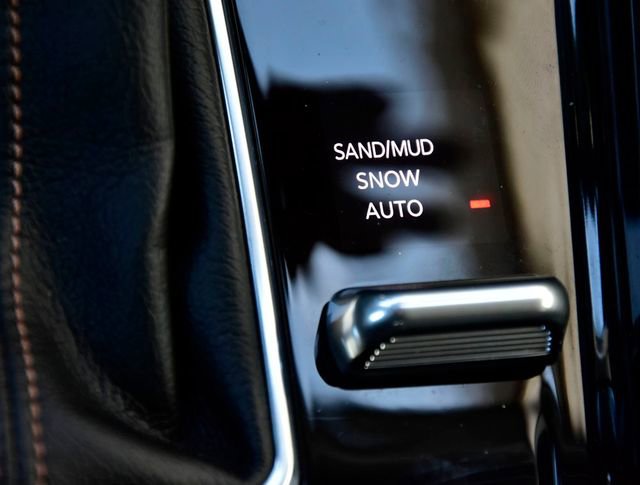 Used 2022 Jeep Compass Limited image 24