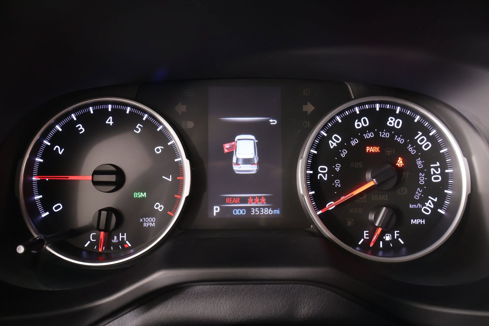 Used 2022 Toyota RAV4 LE image 4