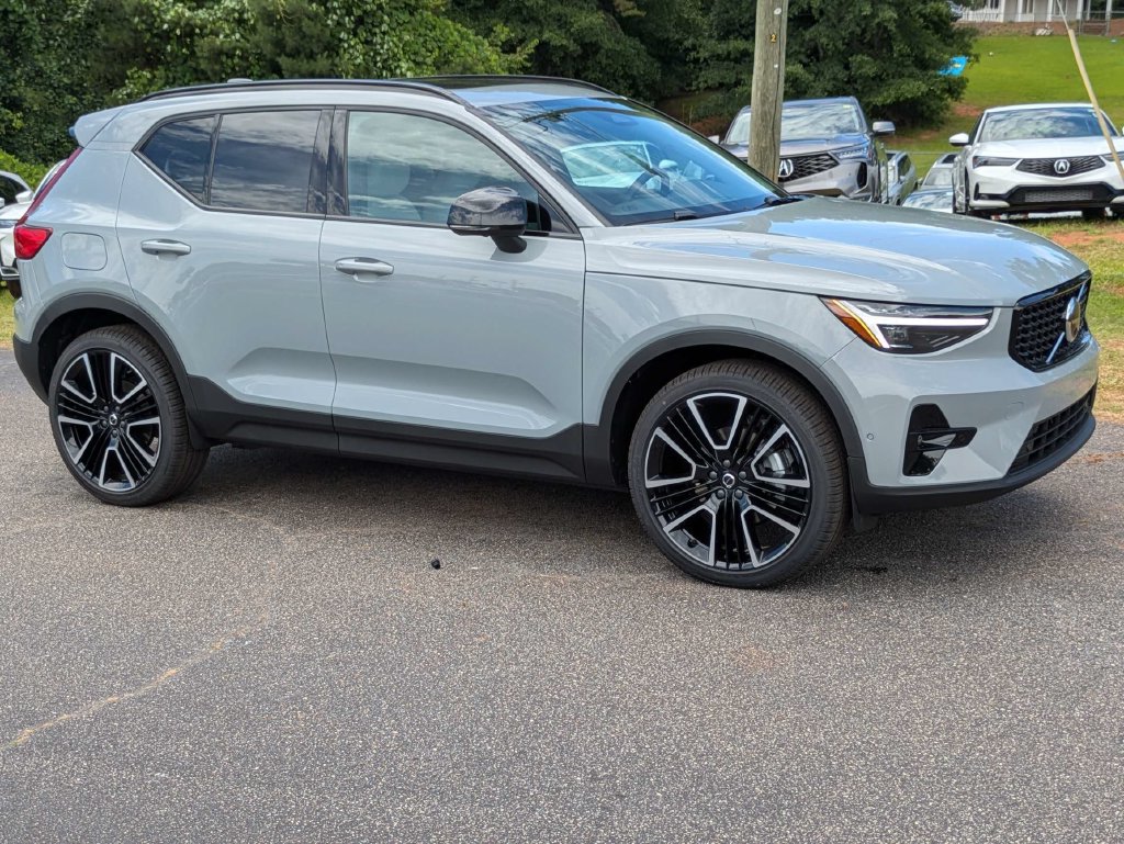 New 2026 Volvo XC40 B5 Ultra AWD/4WD image 8