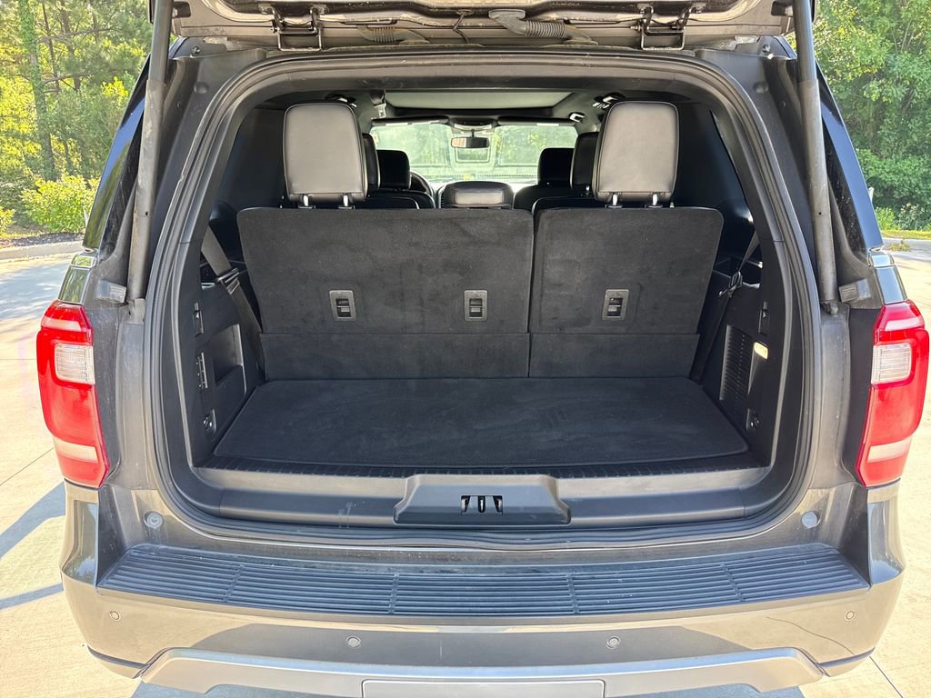 Used 2021 Ford Expedition XLT AWD/4WD image 32