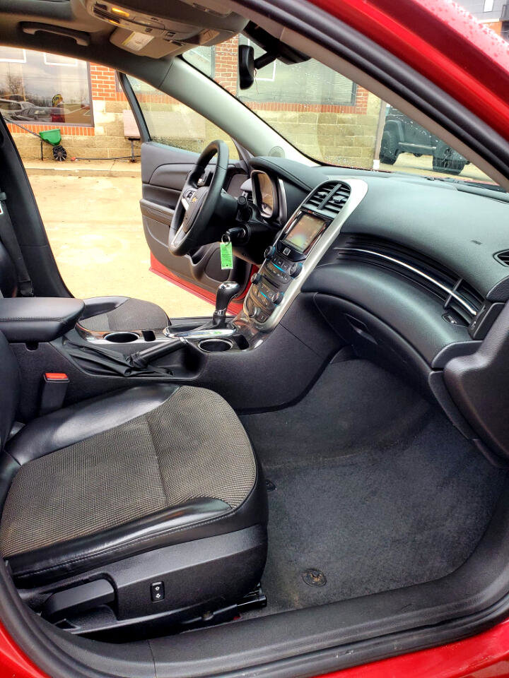 Used 2014 Chevrolet Malibu LT image 15