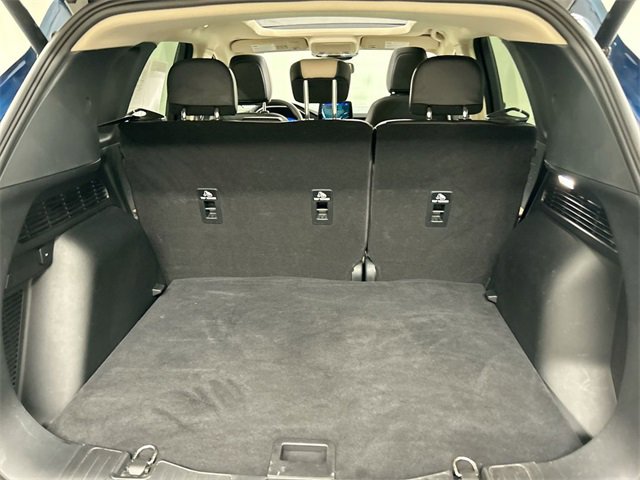 Used 2020 Ford Escape Titanium image 23