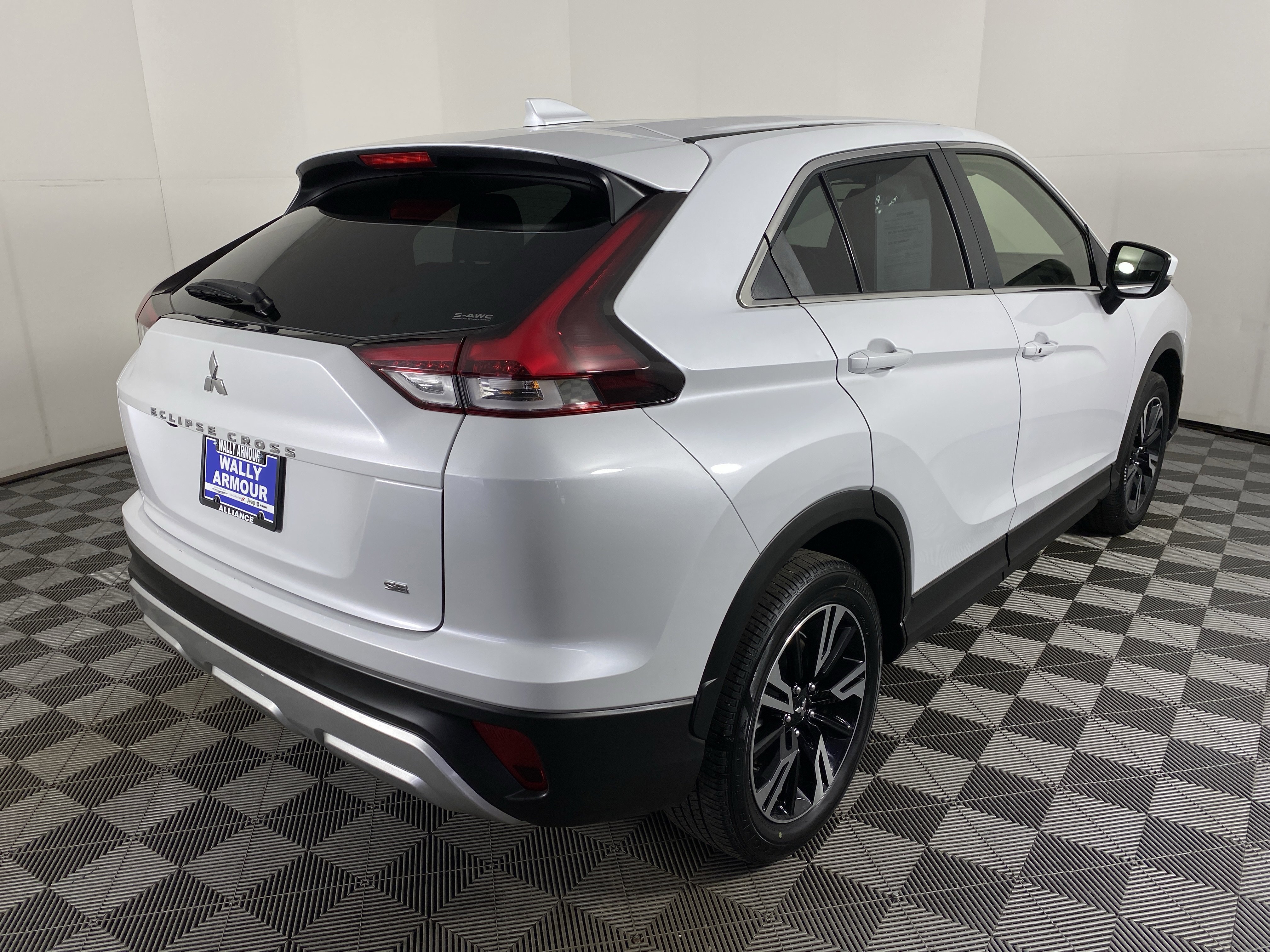 Used 2024 Mitsubishi Eclipse Cross SE image 8