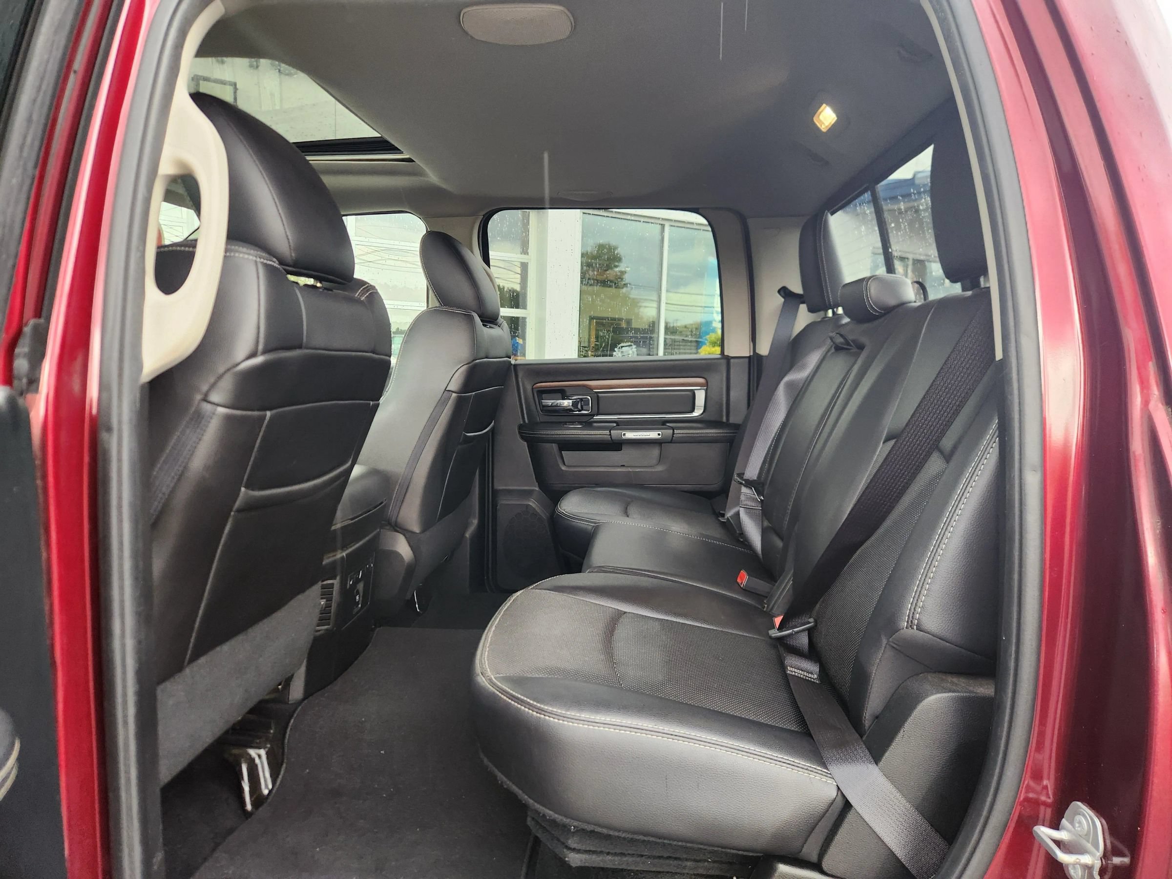 Used 2017 RAM 1500 Laramie w/ Convenience Group AWD/4WD image 33