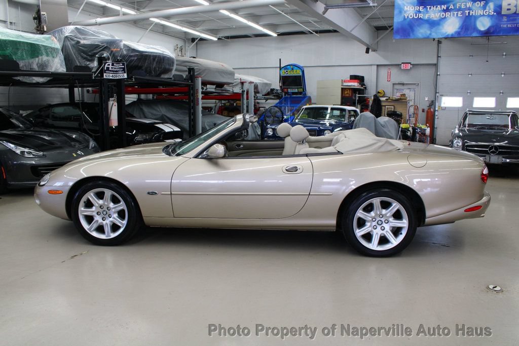 Used 2002 Jaguar XK8 Convertible RWD image 3