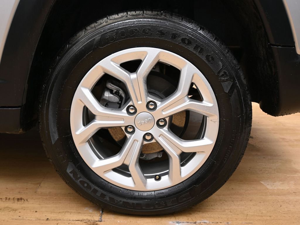 Used 2024 Jeep Compass Sport image 12