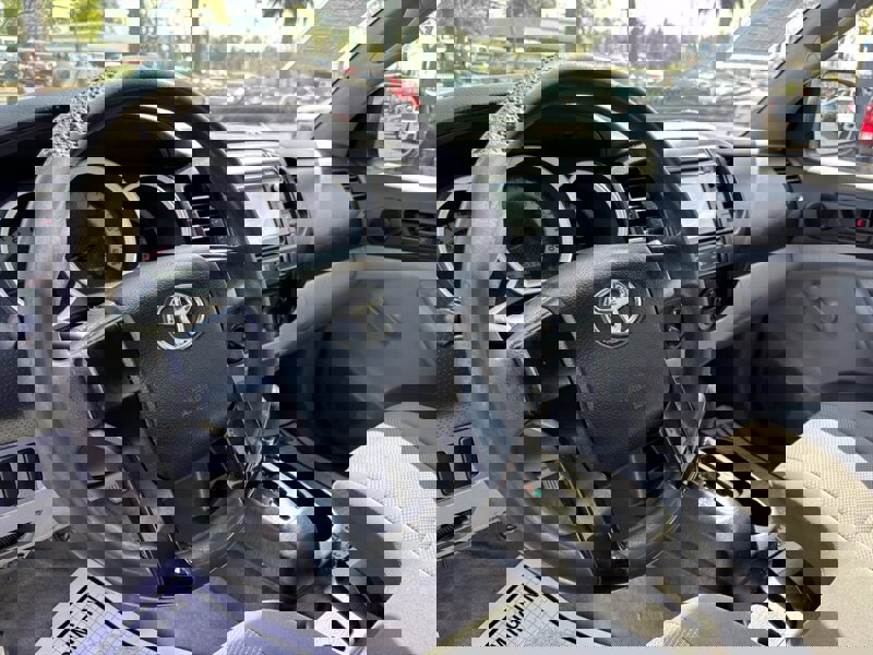 Used 2014 Toyota Tacoma 2WD Regular Cab image 12