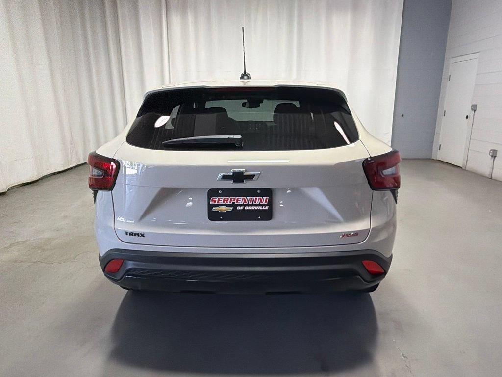 New 2026 Chevrolet Trax RS FWD image 6