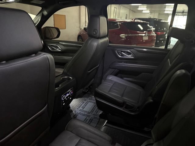 Used 2022 Chevrolet Suburban RST w/ Luxury Package AWD/4WD image 29