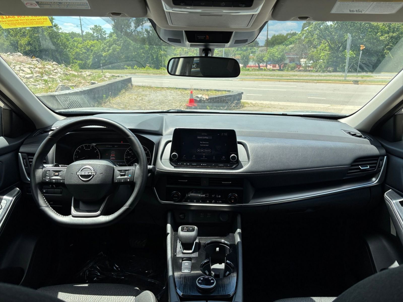 Used 2025 Nissan Rogue SV AWD/4WD image 30