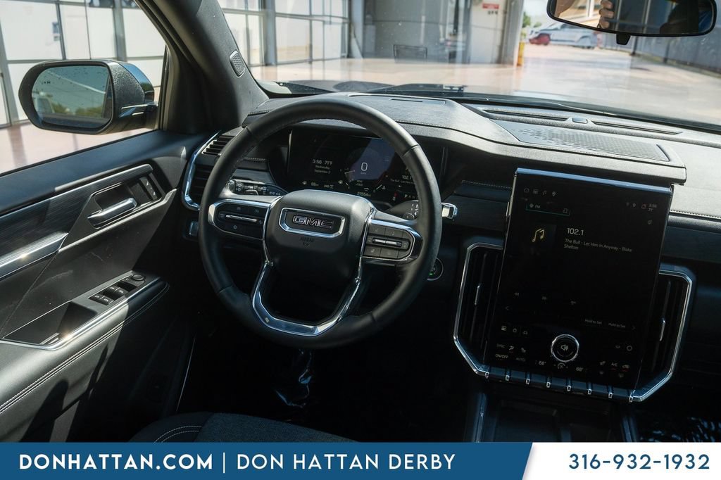 Used 2025 GMC Acadia Elevation AWD/4WD image 12