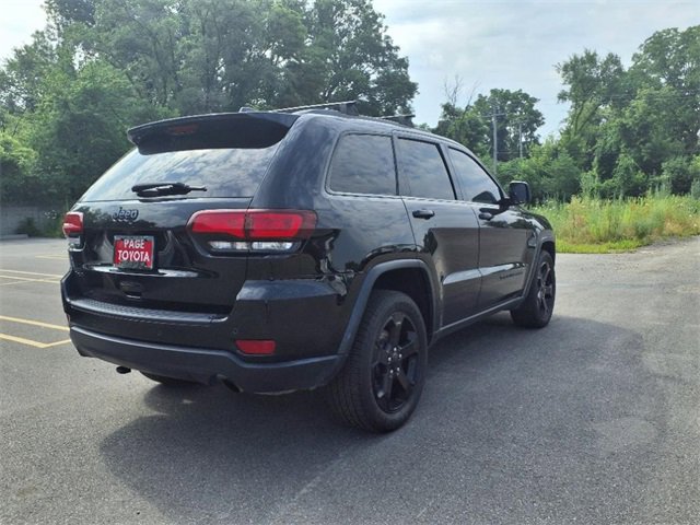 Used 2019 Jeep Grand Cherokee Laredo image 7