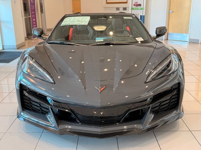 New 2027 Chevrolet Corvette Grand Sport w/ Z52 Sport Performance Package RWD image 2
