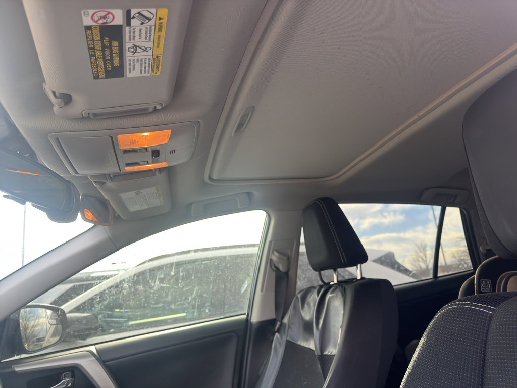 Used 2017 Toyota RAV4 XLE image 9