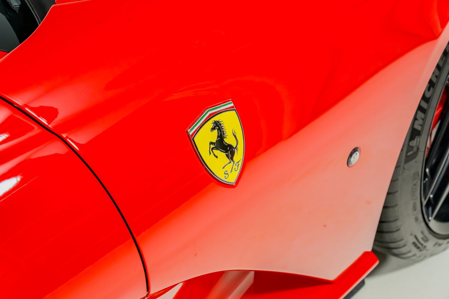 Used 2018 Ferrari 812 Superfast RWD image 30