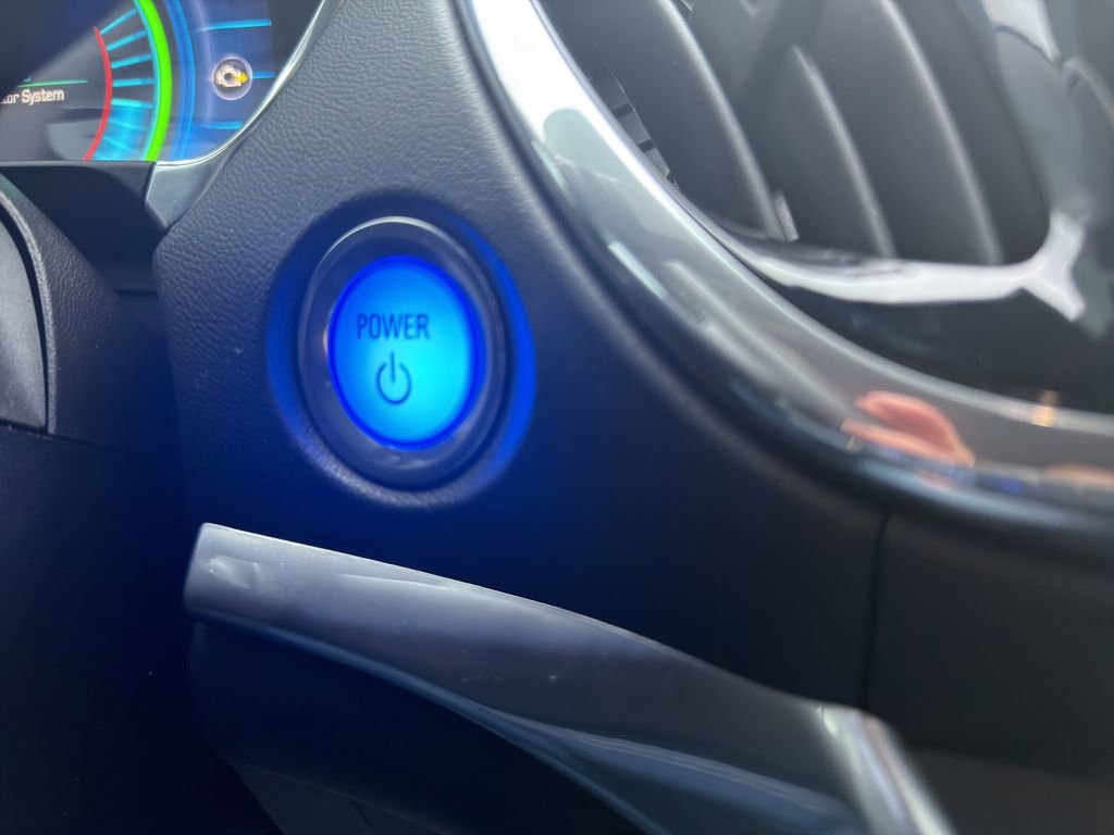 Used 2018 Chevrolet Volt Premier w/ Driver Confidence Package image 24