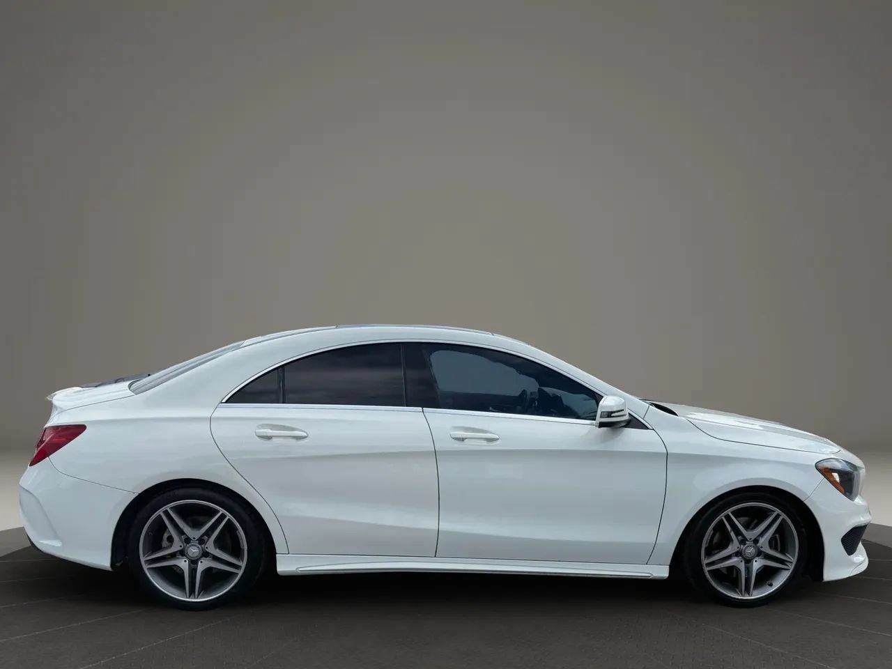 Used 2014 Mercedes-Benz CLA 250 w/ Sport Package image 6