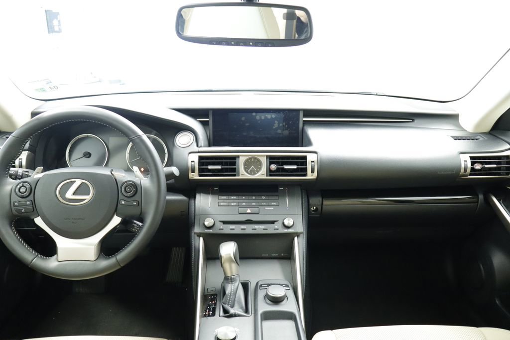 Used 2015 Lexus IS 250 RWD image 20