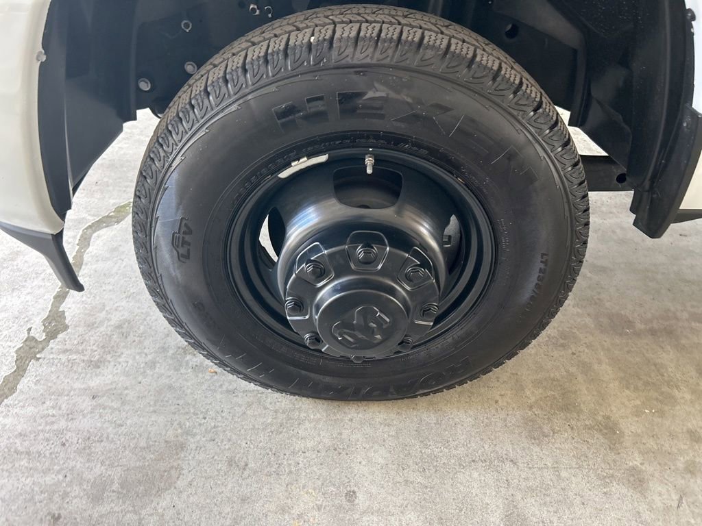 Used 2025 RAM 3500 Tradesman image 12