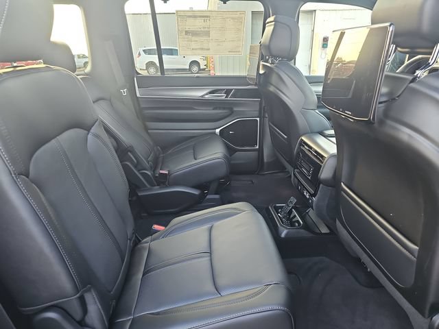 New 2026 Jeep Grand Wagoneer L Limited AWD/4WD image 33