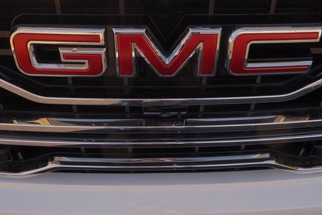 Used 2025 GMC Sierra 1500 SLT w/ SLT Premium Plus Package image 49