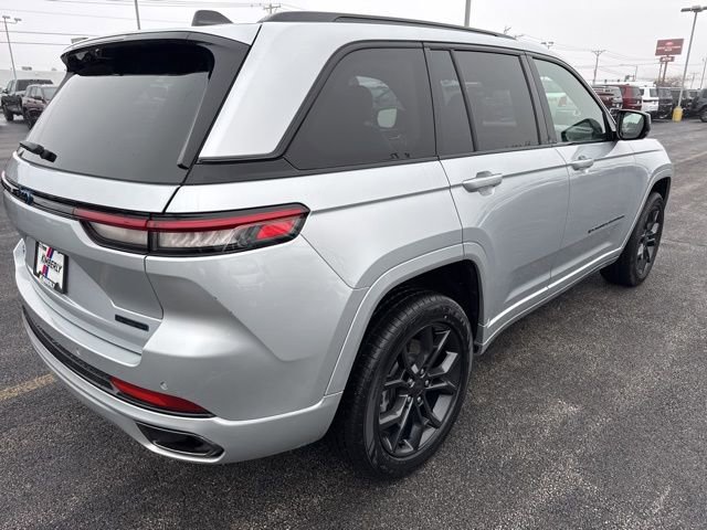 Used 2023 Jeep Grand Cherokee 30th Anniversary image 10