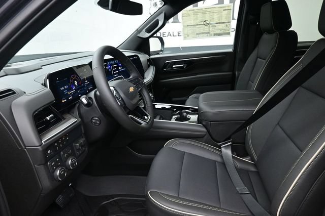 New 2026 Chevrolet Suburban Premier w/ Sun And Tow Package AWD/4WD image 8