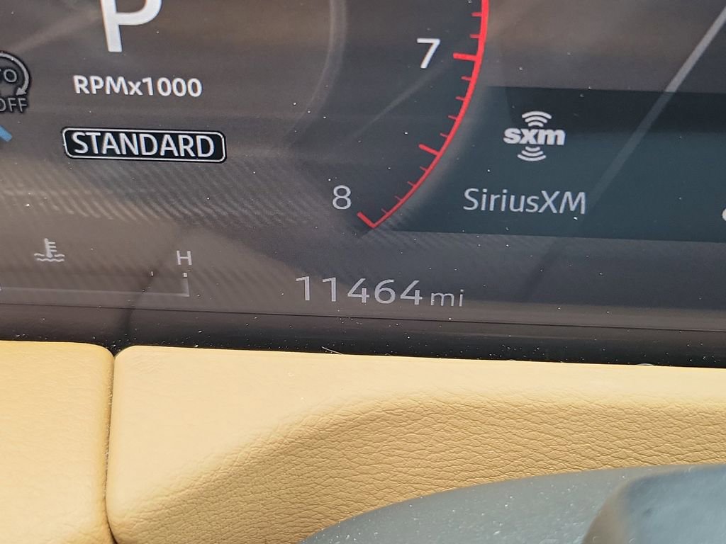 Used 2025 Nissan Armada SL w/ Captain's Chari Seat Package image 28