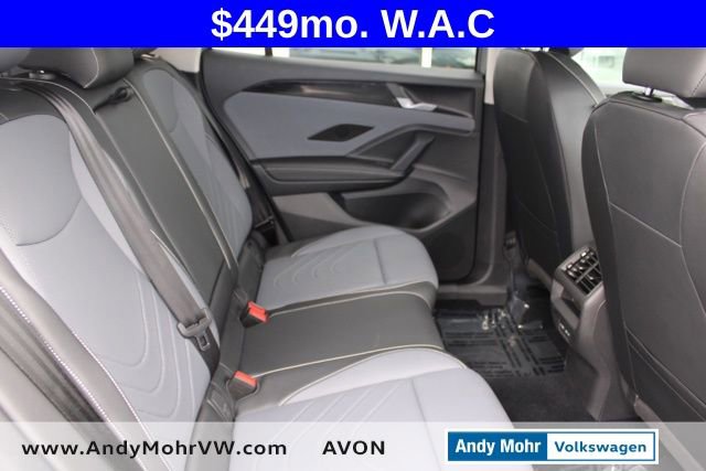 Used 2025 Volkswagen Tiguan SE AWD/4WD image 23