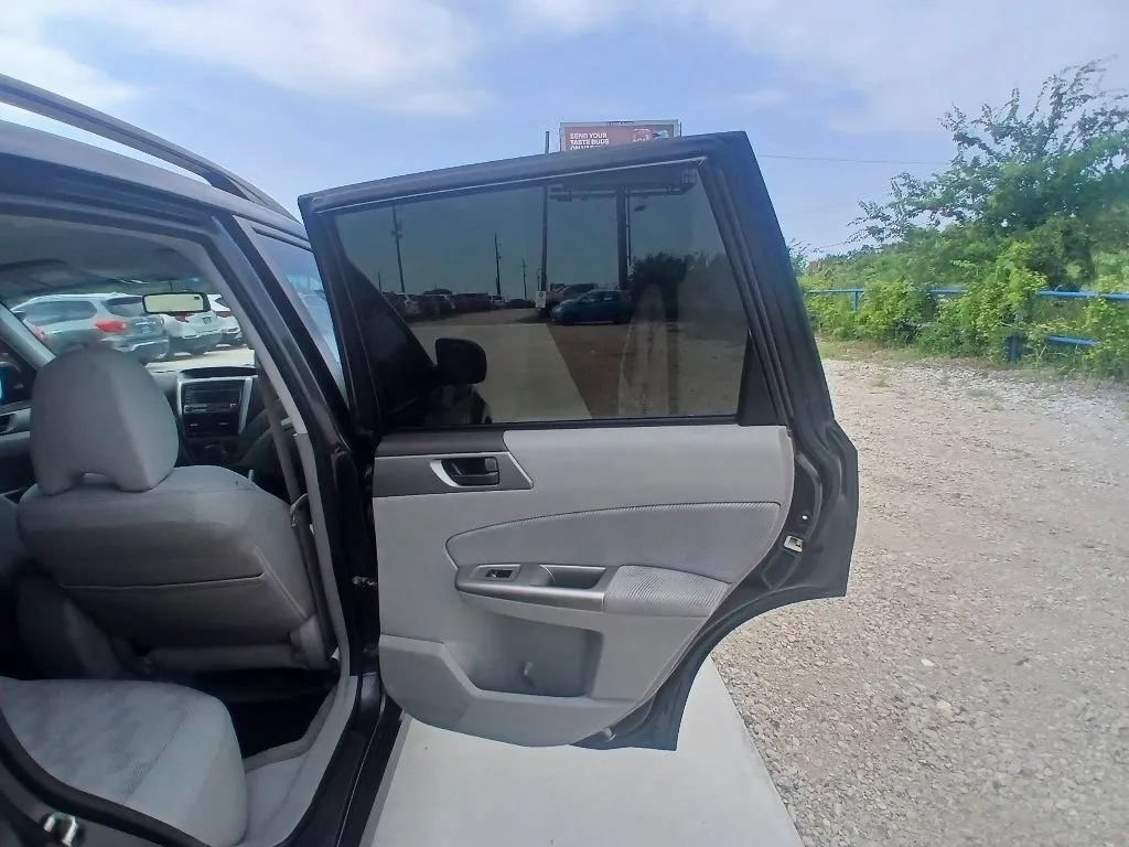 Used 2010 Subaru Forester 2.5X AWD/4WD image 18