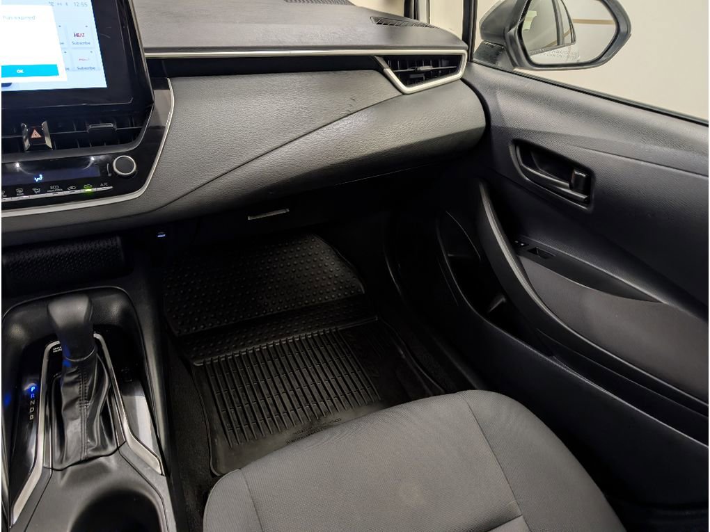 Used 2023 Toyota Corolla LE image 14