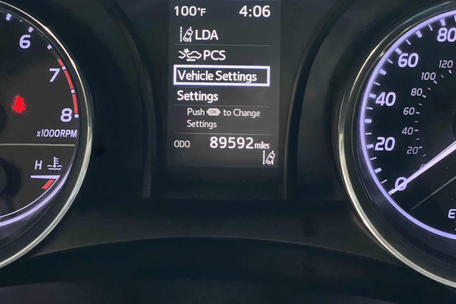 Used 2019 Toyota Camry SE FWD image 23