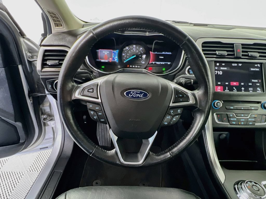 Used 2017 Ford Fusion Energi SE FWD image 11