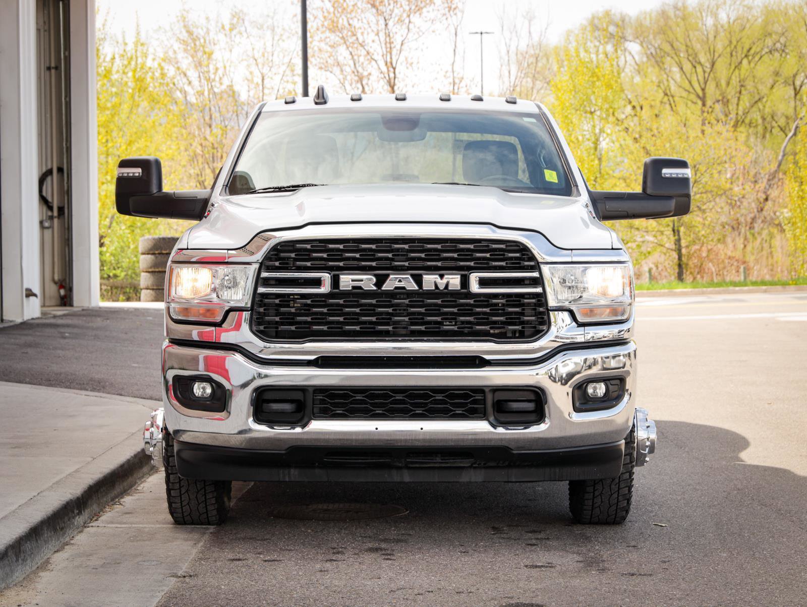 Used 2024 RAM 3500 Big Horn image 9
