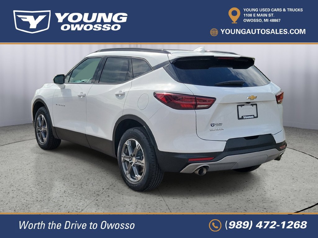 Certified 2024 Chevrolet Blazer LT w/ Convenience Package FWD image 4