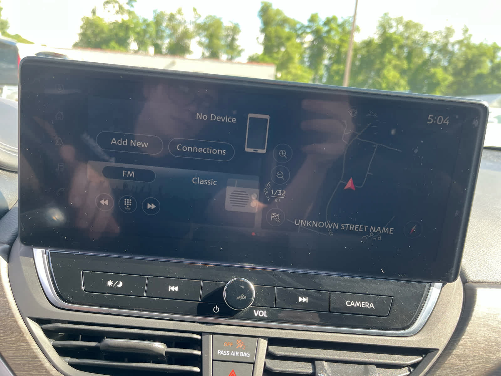 Used 2023 Nissan Altima 2.5 SV w/ SV Premium Package FWD image 17