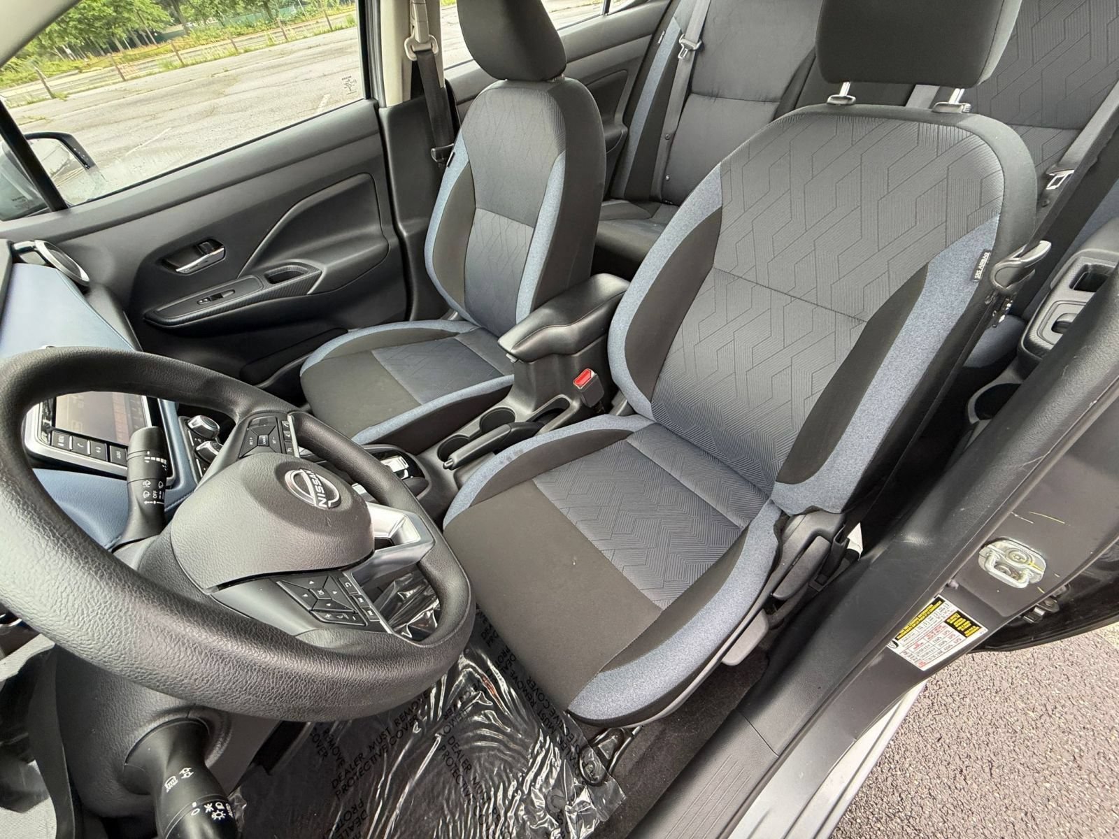Used 2025 Nissan Versa SV FWD image 24