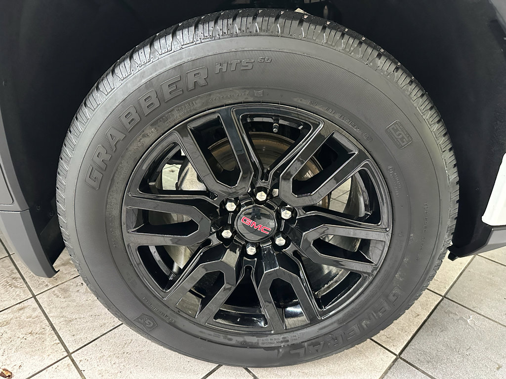 Certified 2023 GMC Sierra 1500 Pro w/ Graphite Edition AWD/4WD image 17