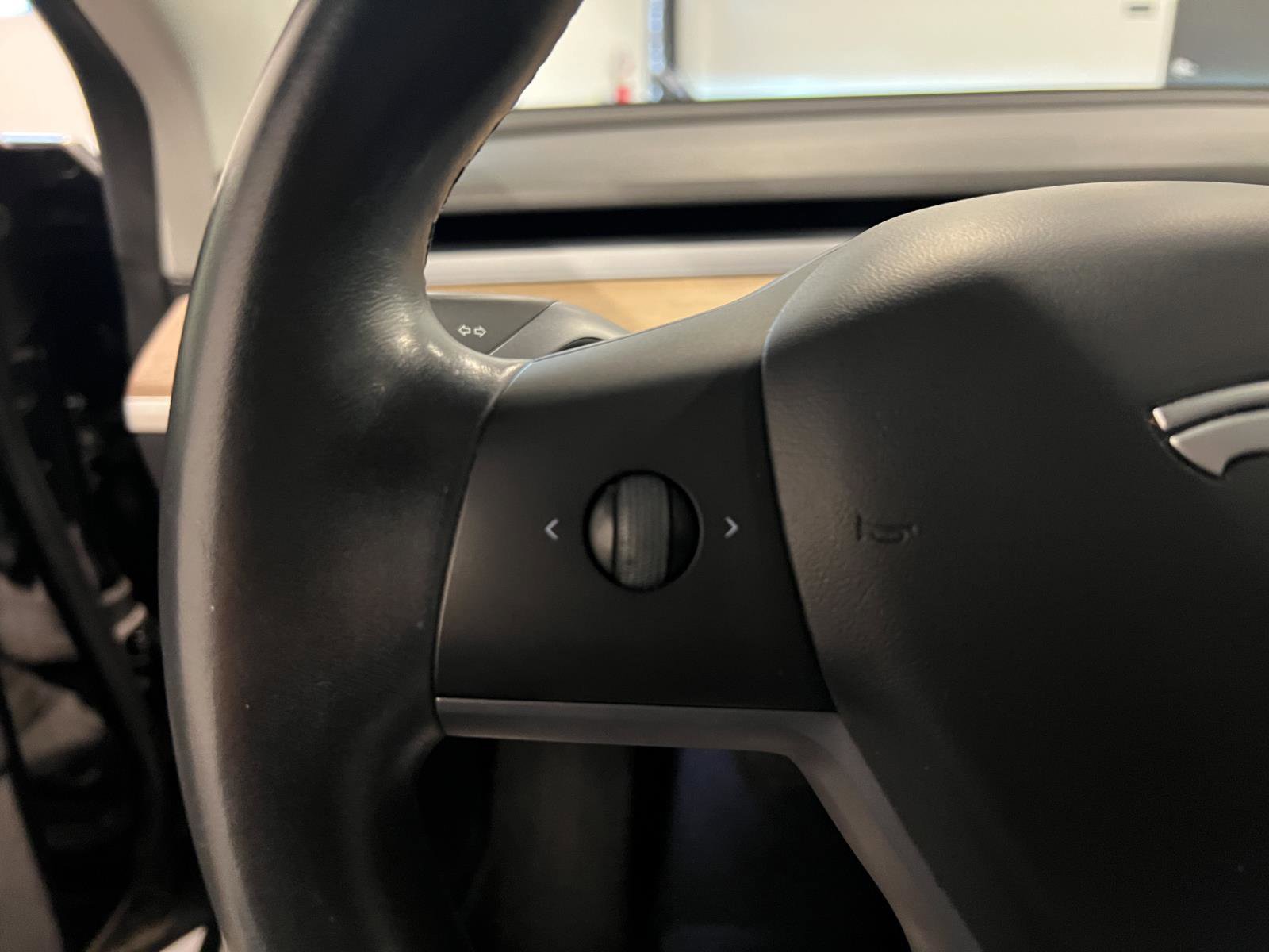 Used 2019 Tesla Model 3 Long Range image 12