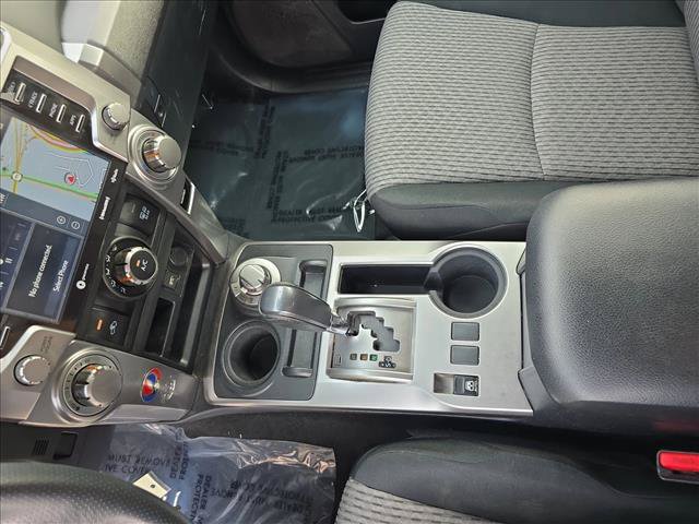 Used 2020 Toyota 4Runner SR5 AWD/4WD image 24
