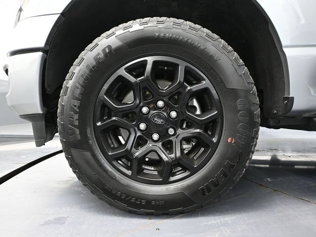 Used 2024 Ford F150 XLT w/ XLT Black Appearance Package AWD/4WD image 13